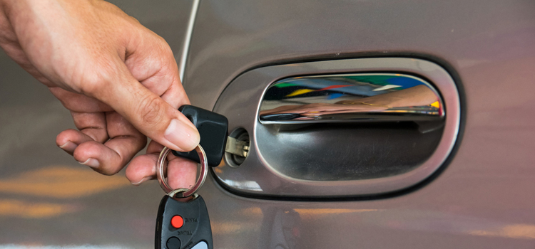 Car door lock repair in Santa Maria